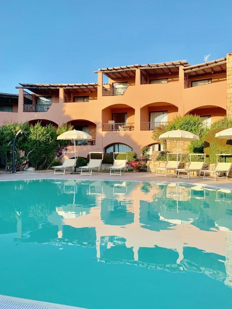 Capriccioli  Green Park Hotel מראה חיצוני תמונה