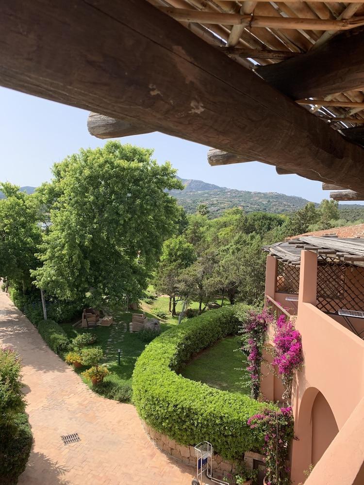 Capriccioli  Green Park Hotel מראה חיצוני תמונה